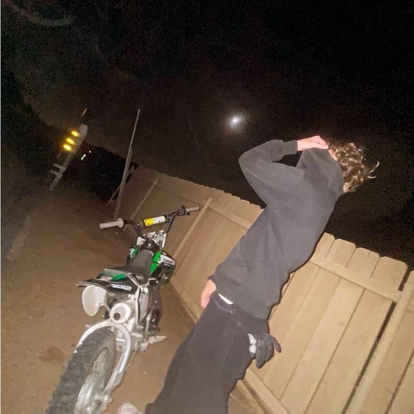 Meet your Posher, Tavin - Picture 1 of 1